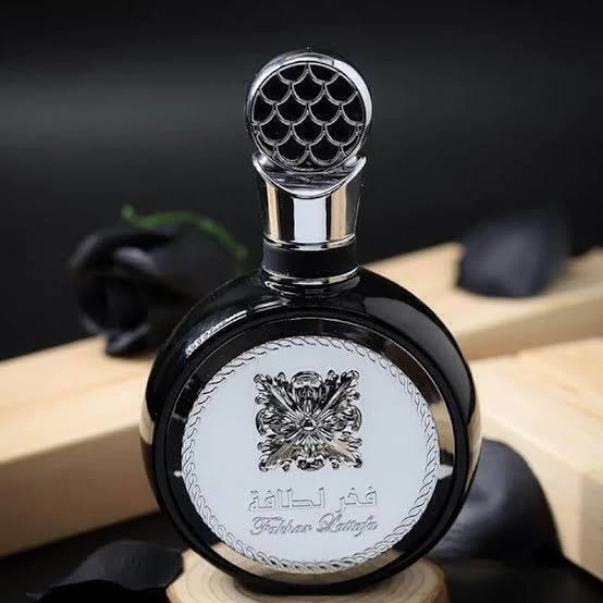 Fakhar Black - Imagem 2
